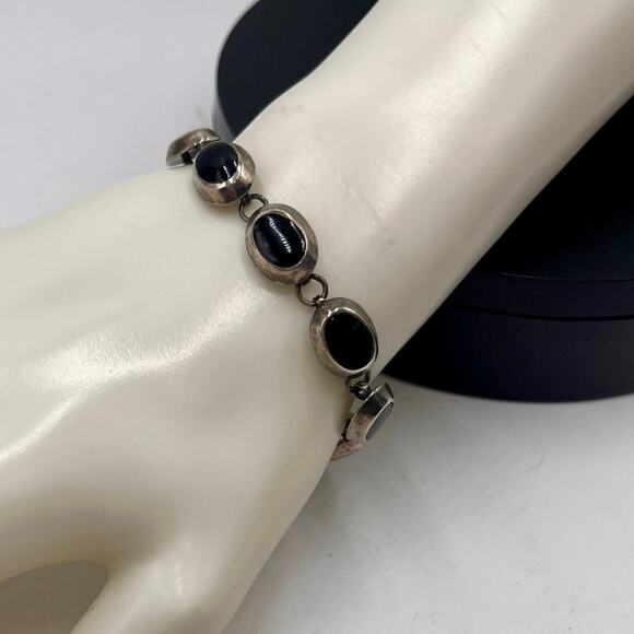 Sterling Silver 925 Vintage Ten Oval Onyx Inlay Linked Bracelet 15.7 Gram, Sz 7 - Picture 1 of 11